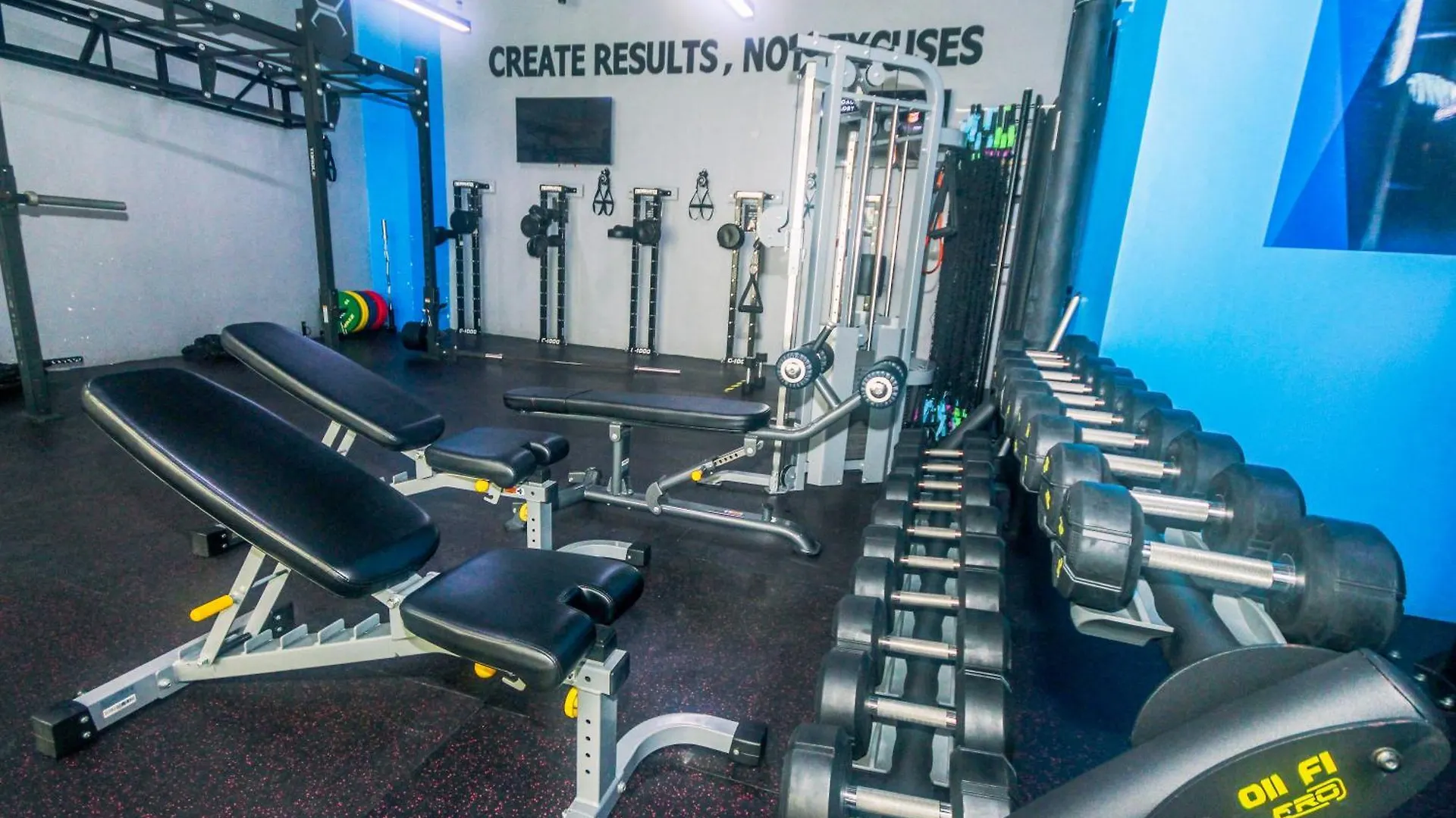 Serene City Stay Trendy Cozy Makati Condo Fun Swim Gym Netflix 4047 Manila 0*,