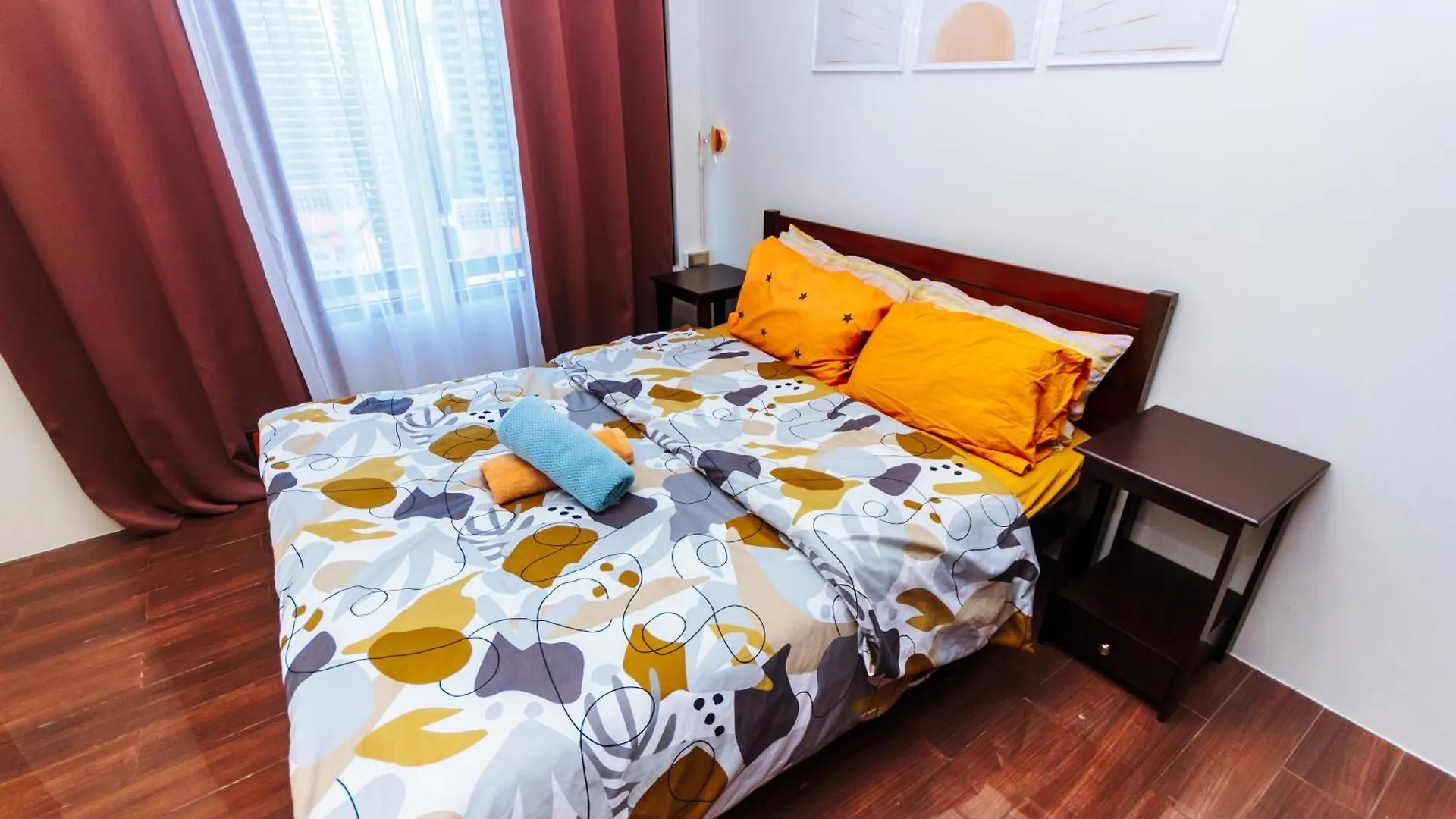 Apartment Serene City Stay Trendy Cozy Makati Condo Fun Swim Gym Netflix 4047 Manila Philippines
