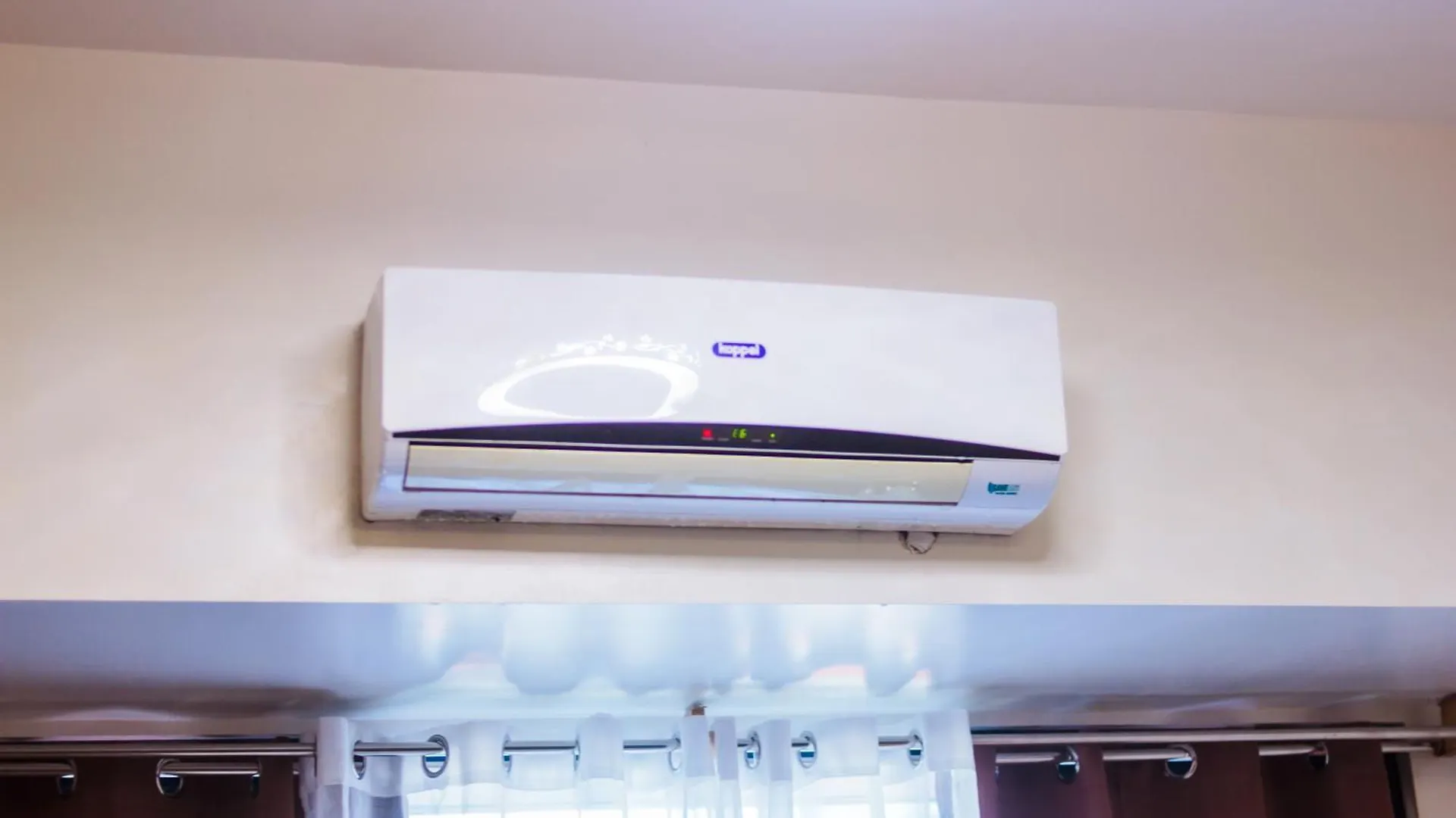 Serene City Stay Trendy Cozy Makati Condo Fun Swim Gym Netflix 4047 Manila Philippines