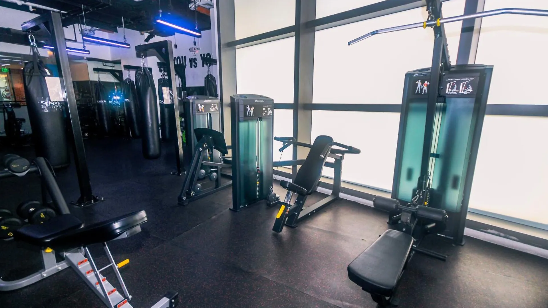 Serene City Stay Trendy Cozy Makati Condo Fun Swim Gym Netflix 4047 Манила 0*,  Филиппины