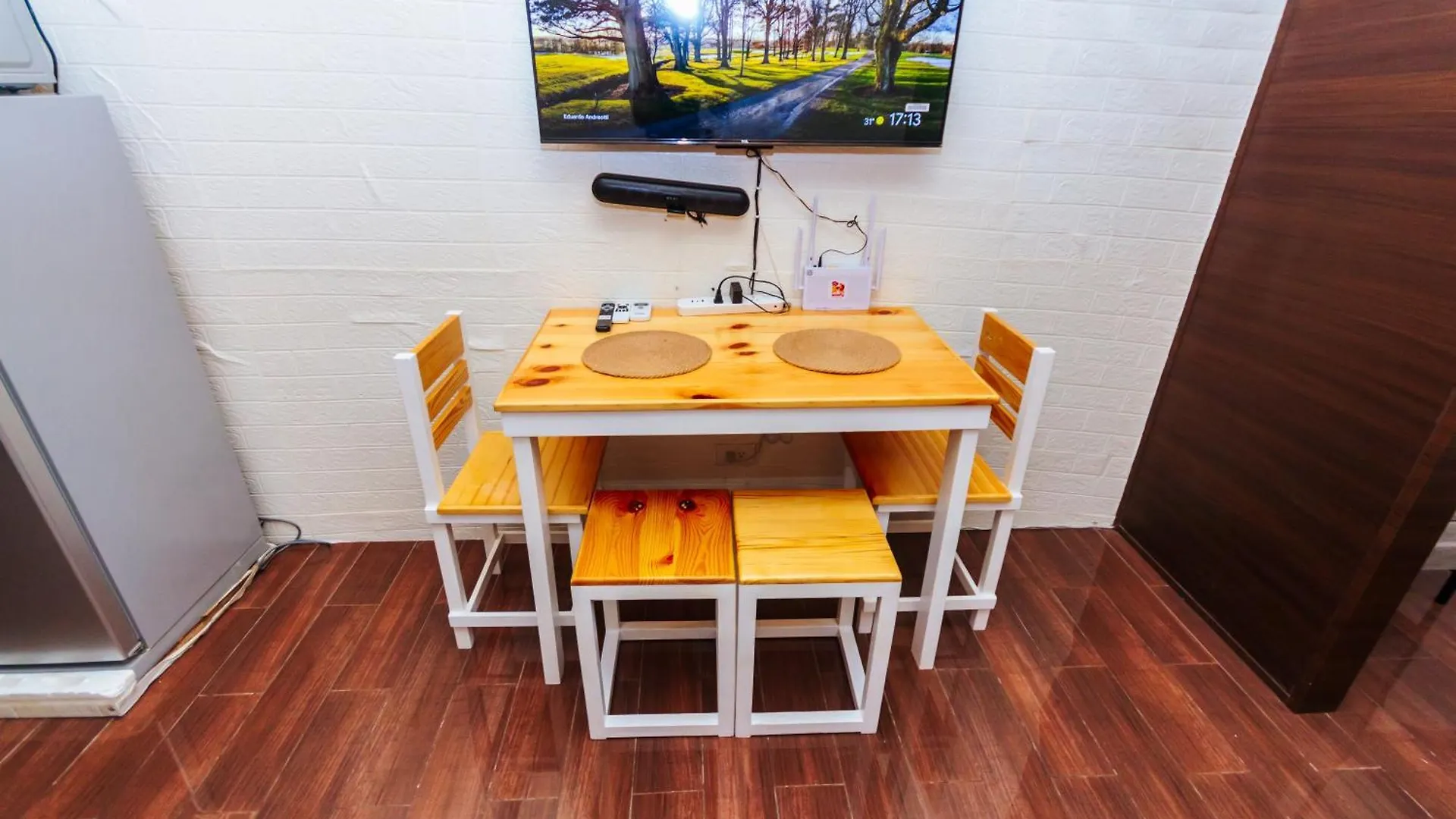 Serene City Stay Trendy Cozy Makati Condo Fun Swim Gym Netflix 4047 Манила 0*,